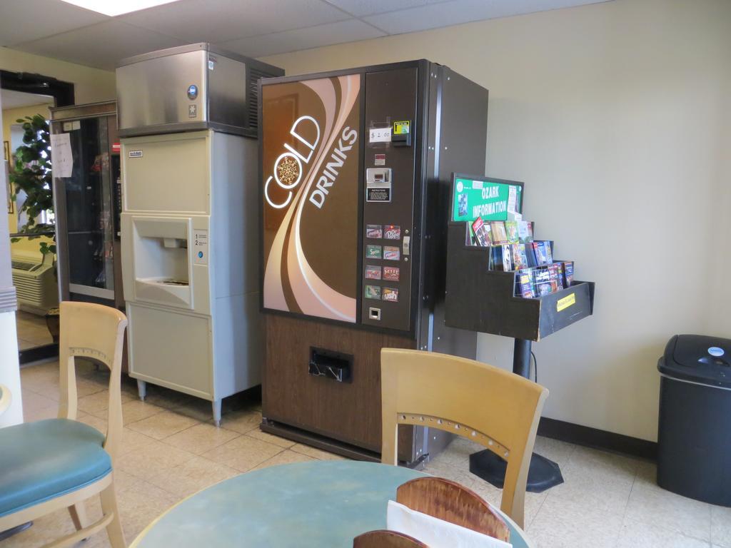 Americas Best Value Inn Ozark Luaran gambar
