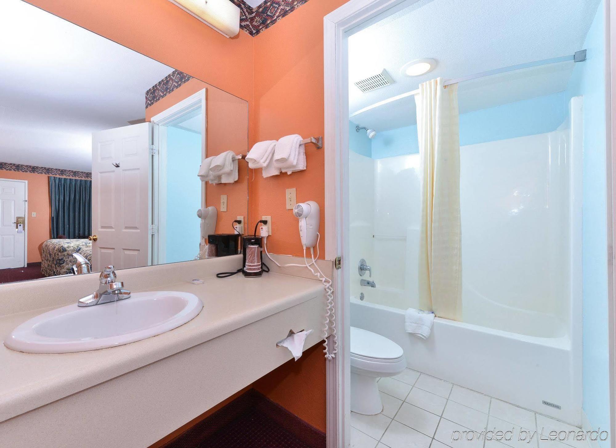 Americas Best Value Inn Ozark Luaran gambar