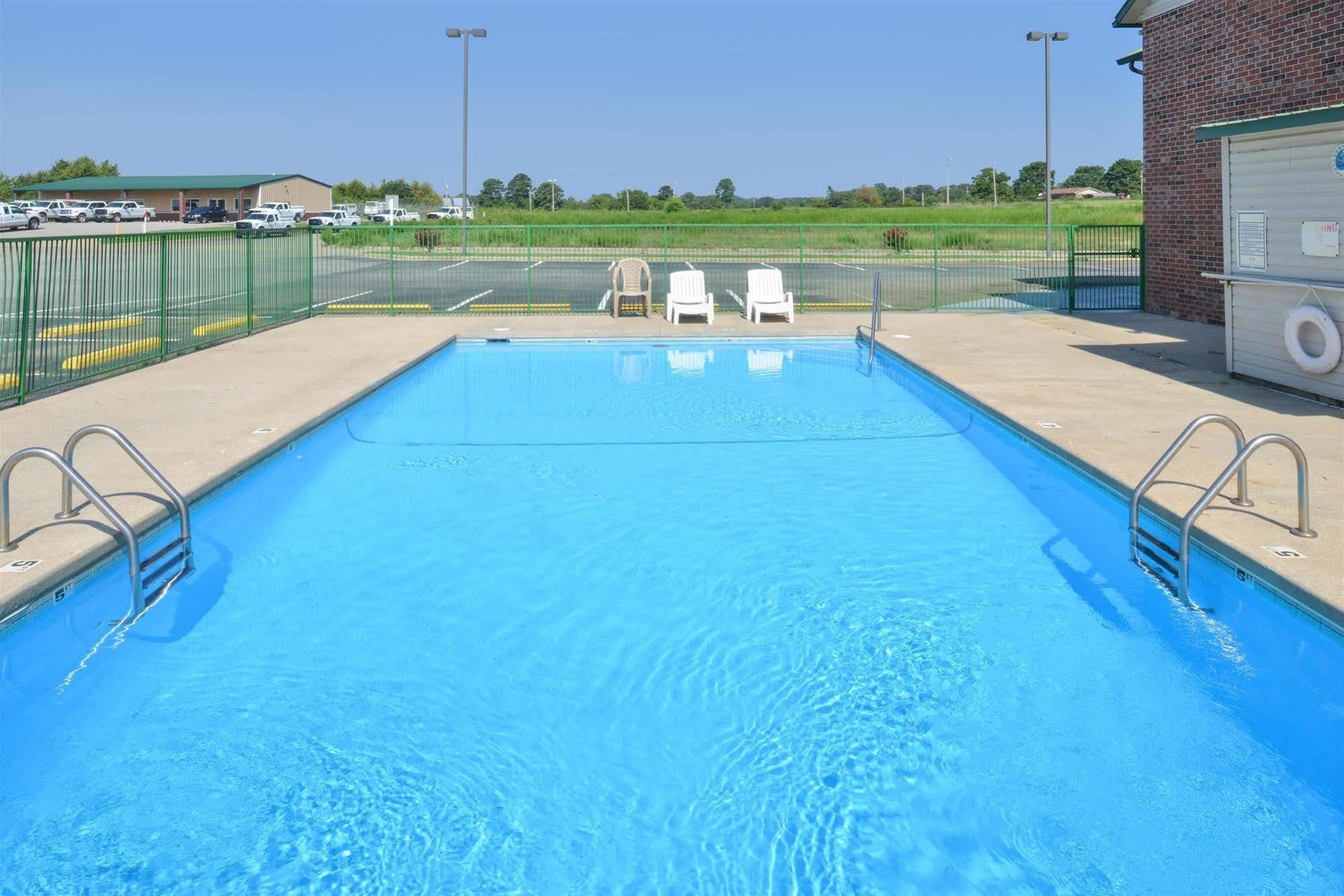Americas Best Value Inn Ozark Luaran gambar